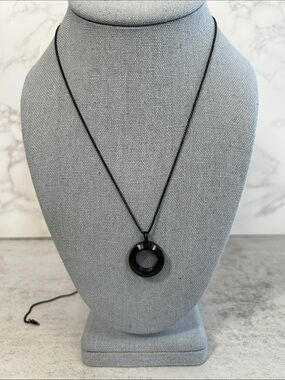 Origami Owl Black Circular Pendant Necklace